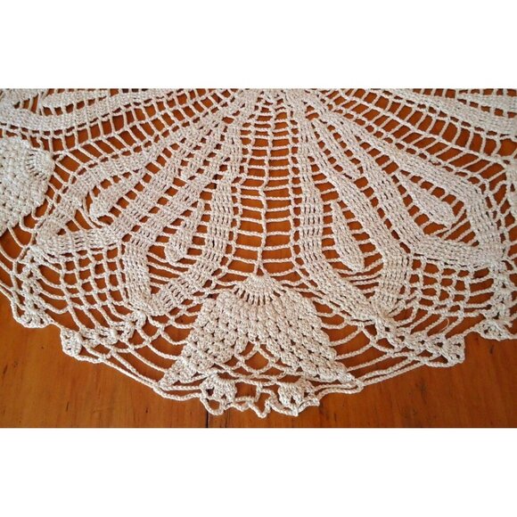 Crocheted Doily Vintage Doilys Large Ecru Centerpiece A262 - Picture 2 of 3